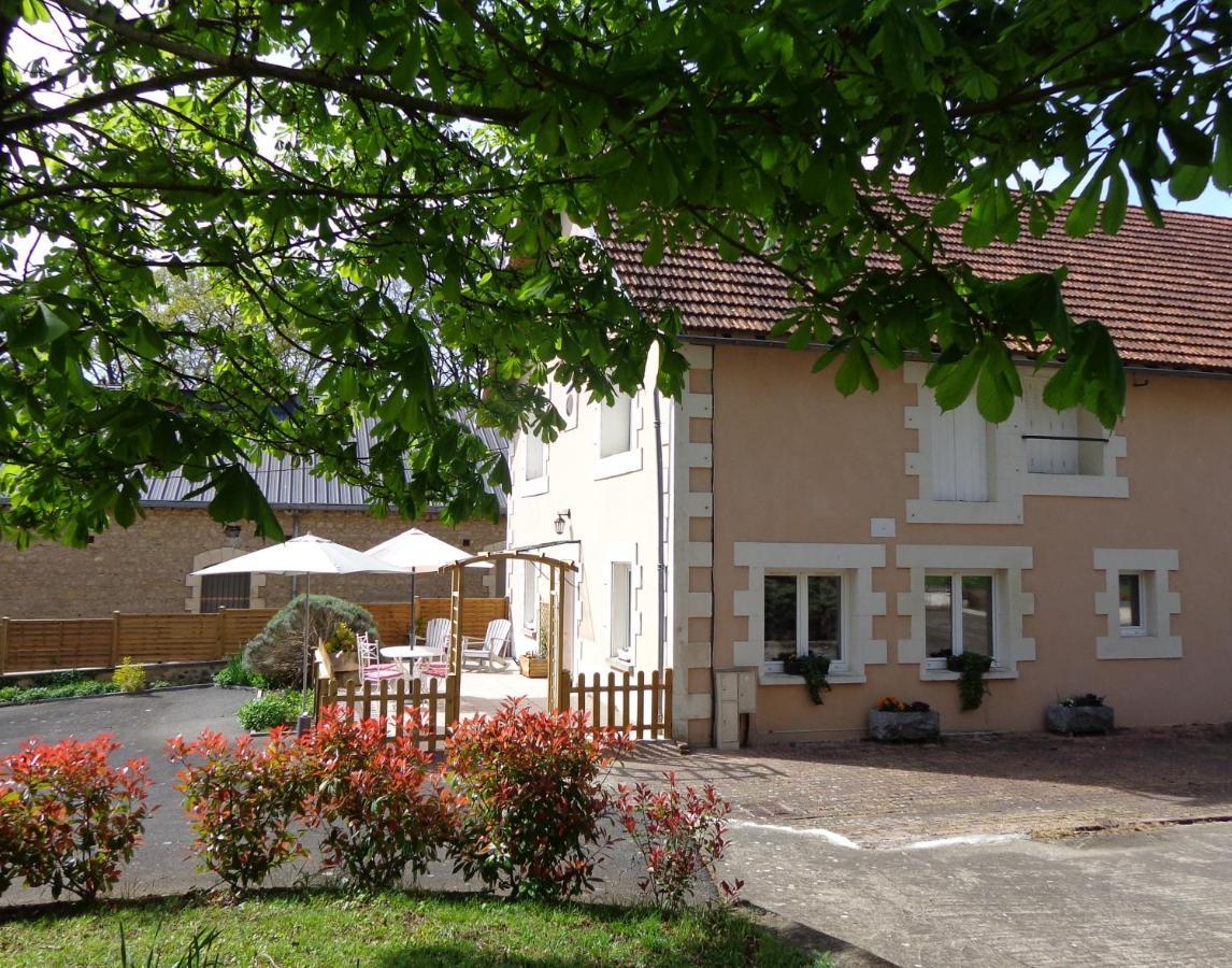 La Maison Ribotteau L'Isle-Jourdain  Exterior foto